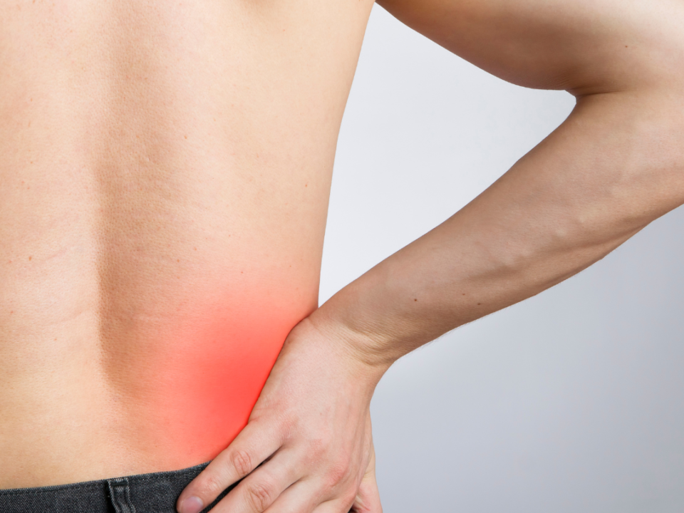 Dolor en el lado izquierdo de la espalda