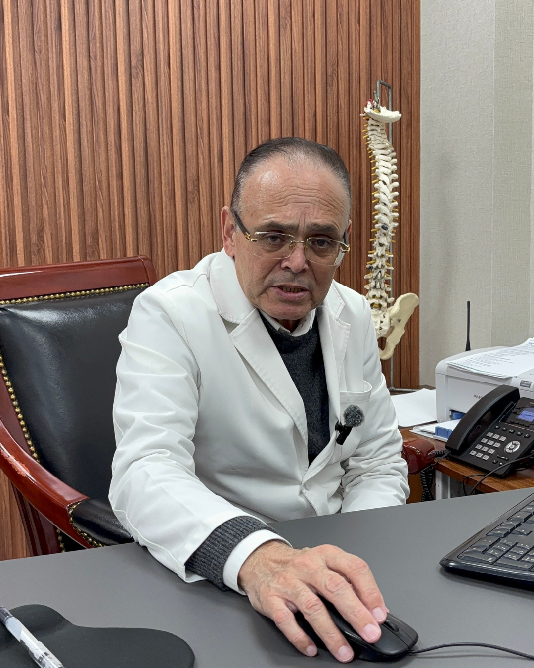 Especialista en cirugía de columna