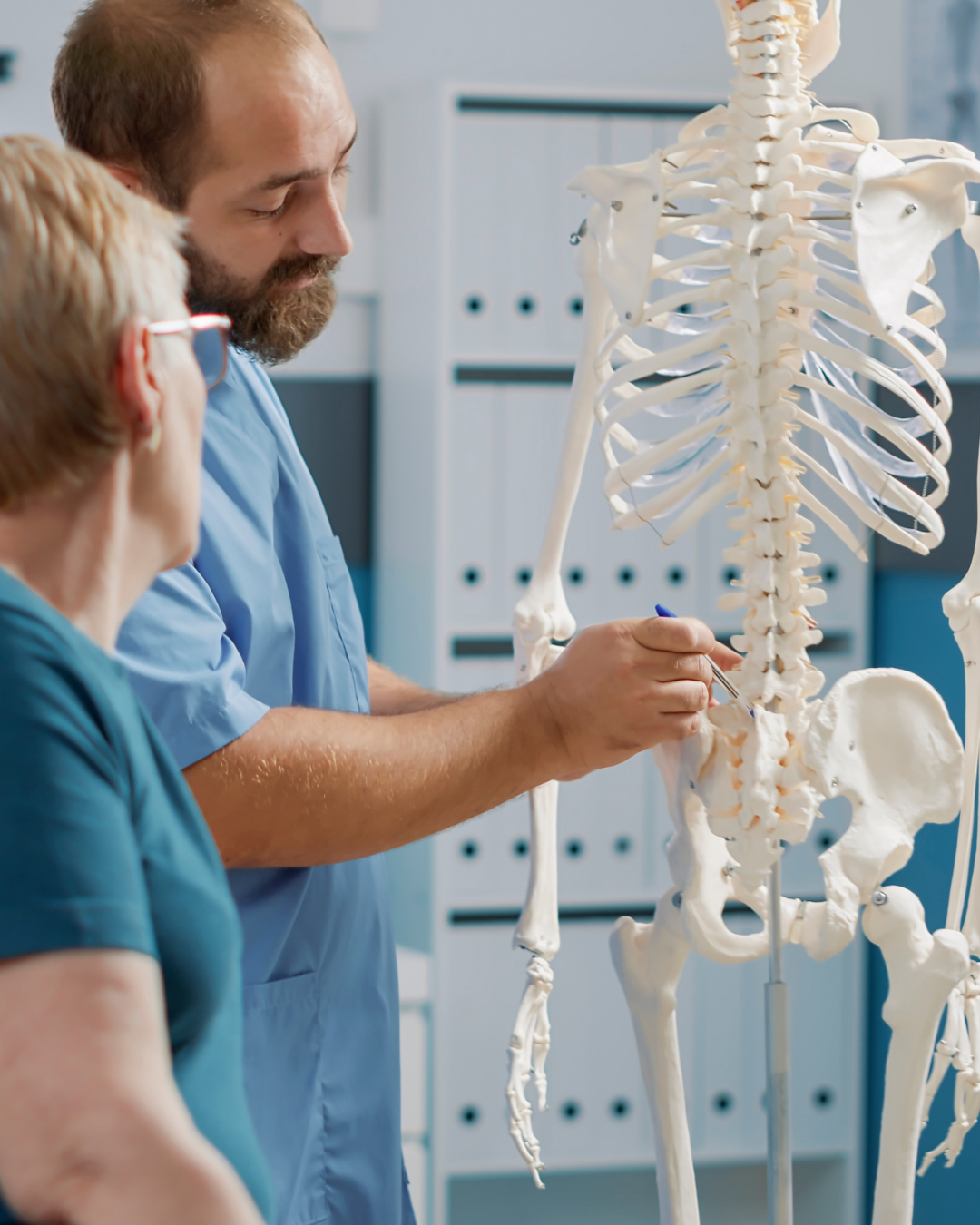 Especialista reconocido en columna vertebral